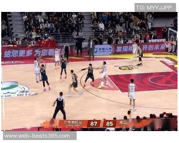 约克神奇表现让广东防守无奈陈家政尽职尽责难阻对手进攻