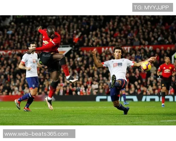 德里赫特社交媒体分享庆祝照片感谢曼联球迷支持艰难比赛后的喜悦